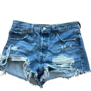 Levi’s 501 Button fly cut off Distressed Denim Shorts 29